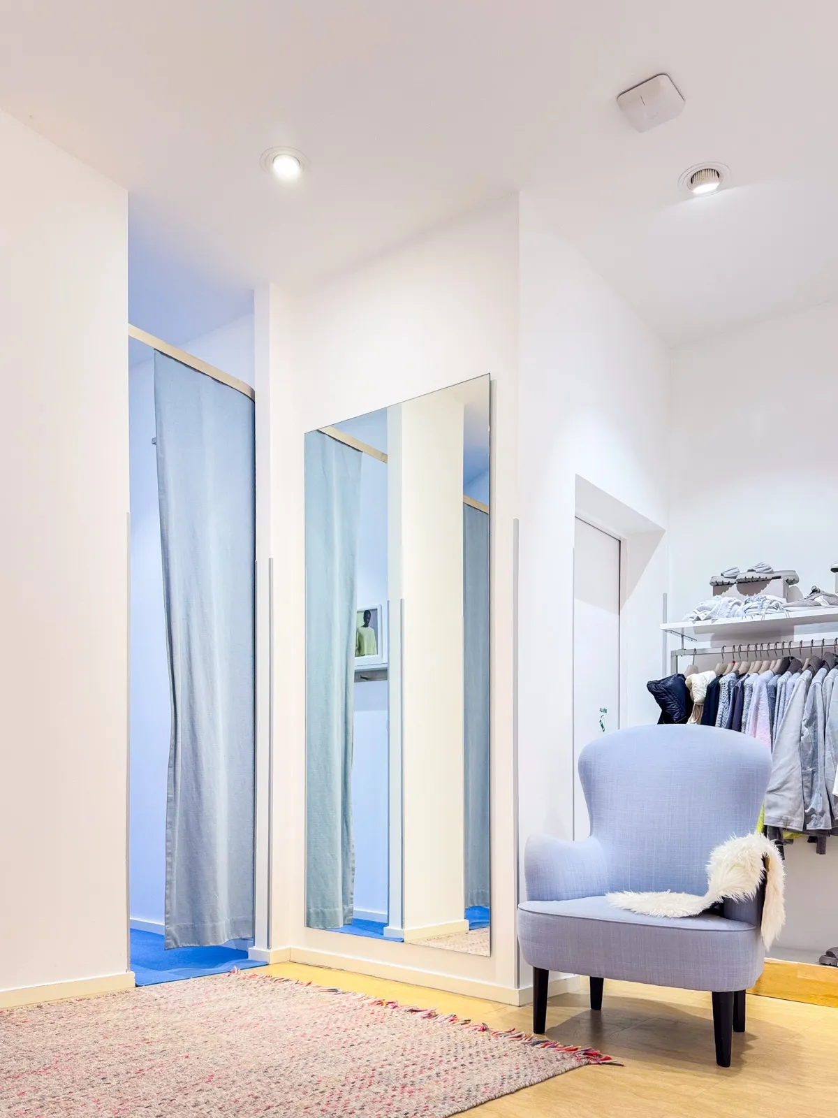 FRAUENZIMMER boutique — accessories and special pieces