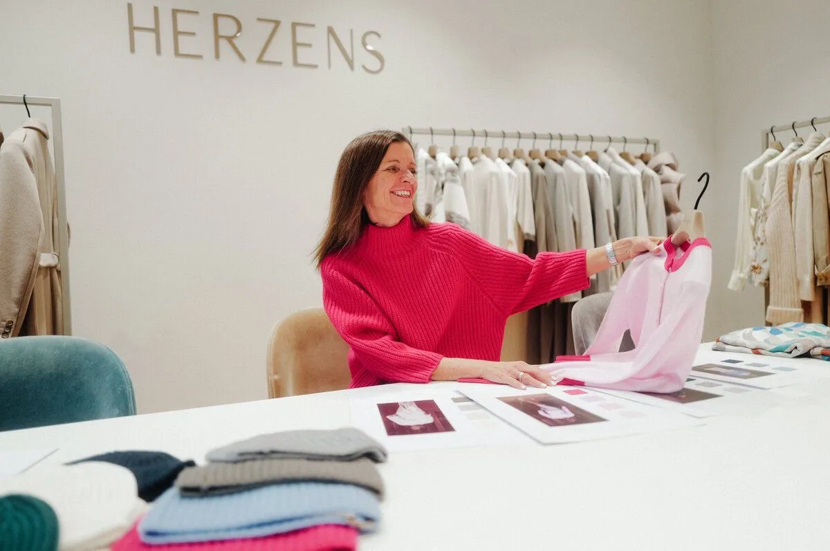 Feli Berchtold at the FRAUENZIMMER boutique in Buxtehude